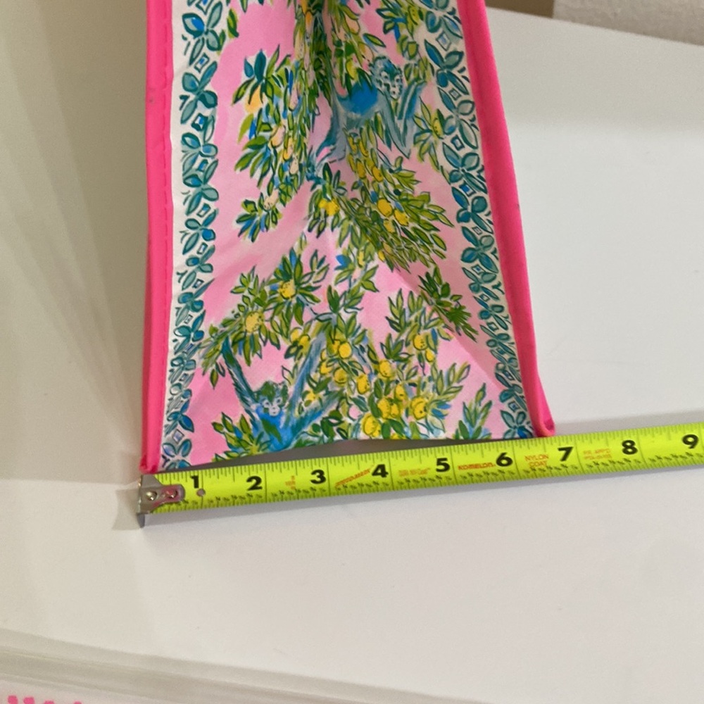 Lilly Pulitzer Pink and Green Tote Bag with zipper punch - Picture 4 of 10